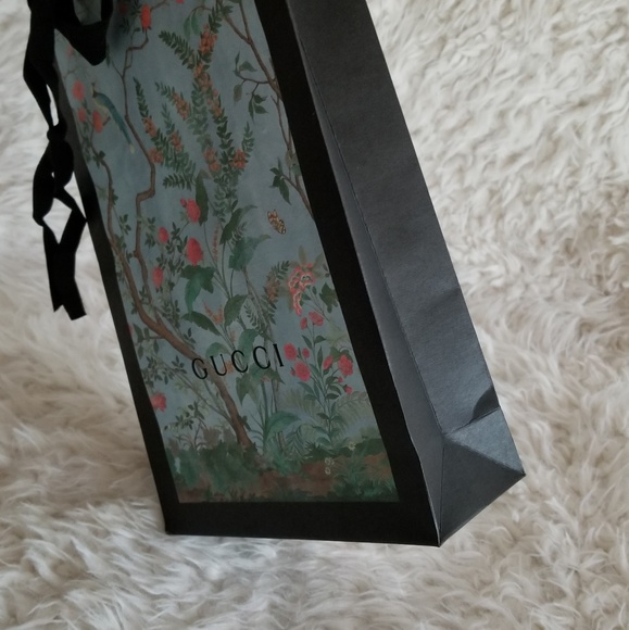 Gucci Tian Shopping Gift Bag - Picture 3 of 7